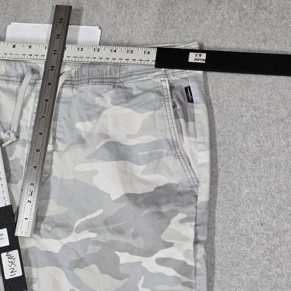 Hollister Men Shorts XL Gray Camouflage Jogger Short 9